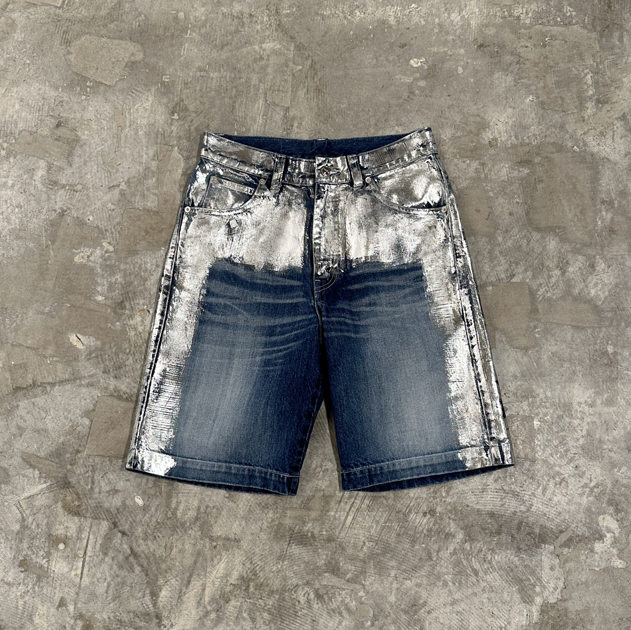 FOIL DENIM SHORTS