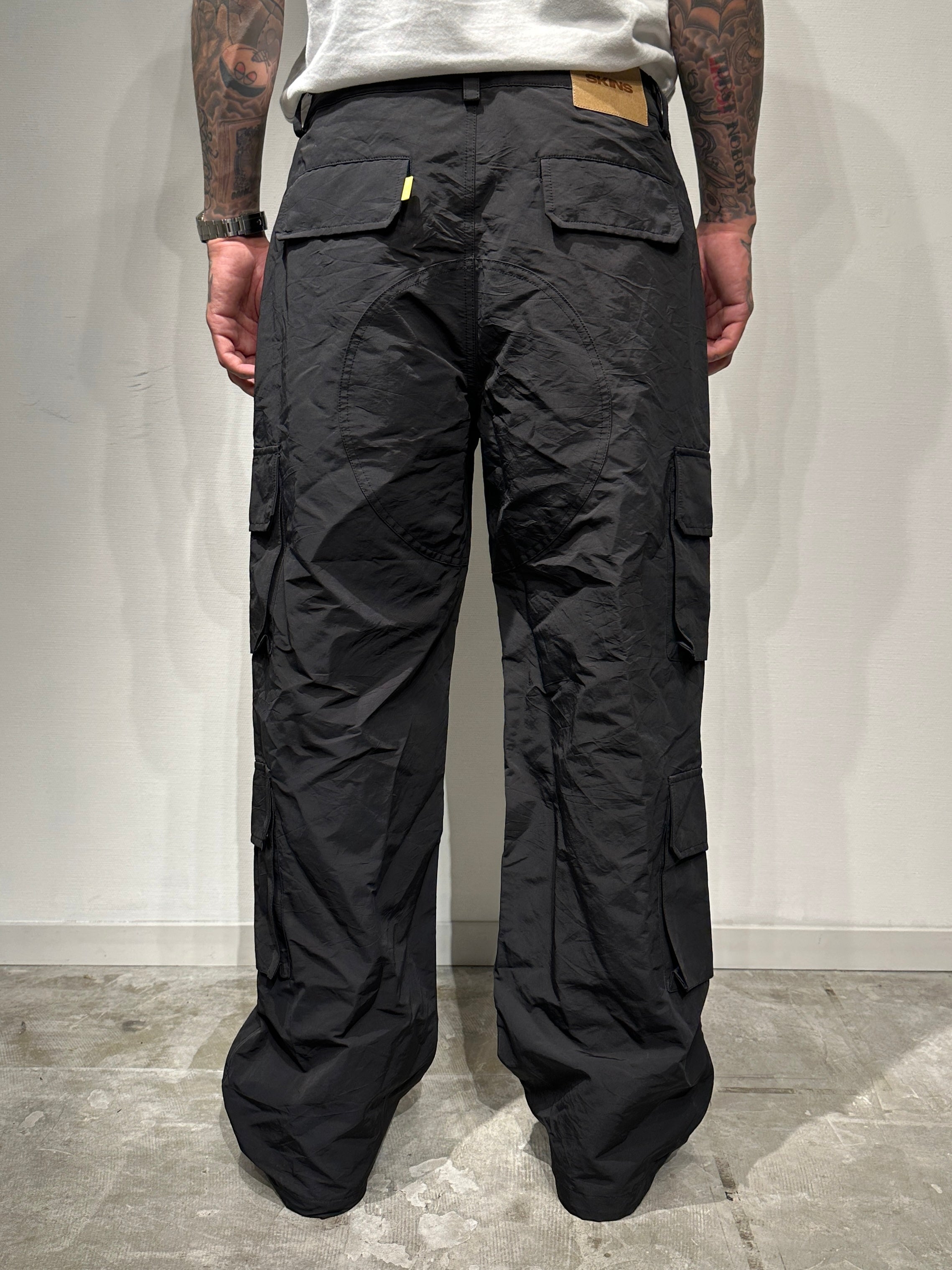 SHRINK NYLON CARGO PANTS