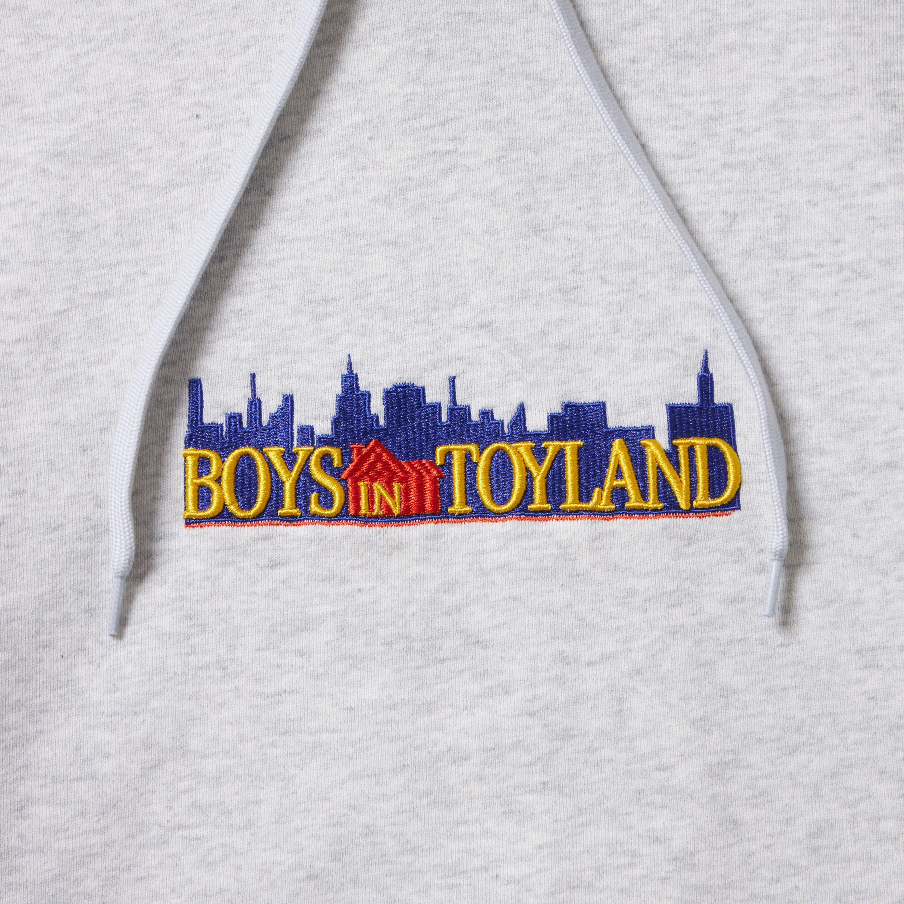 CITY LOGO EMBROIDERY HOODIE