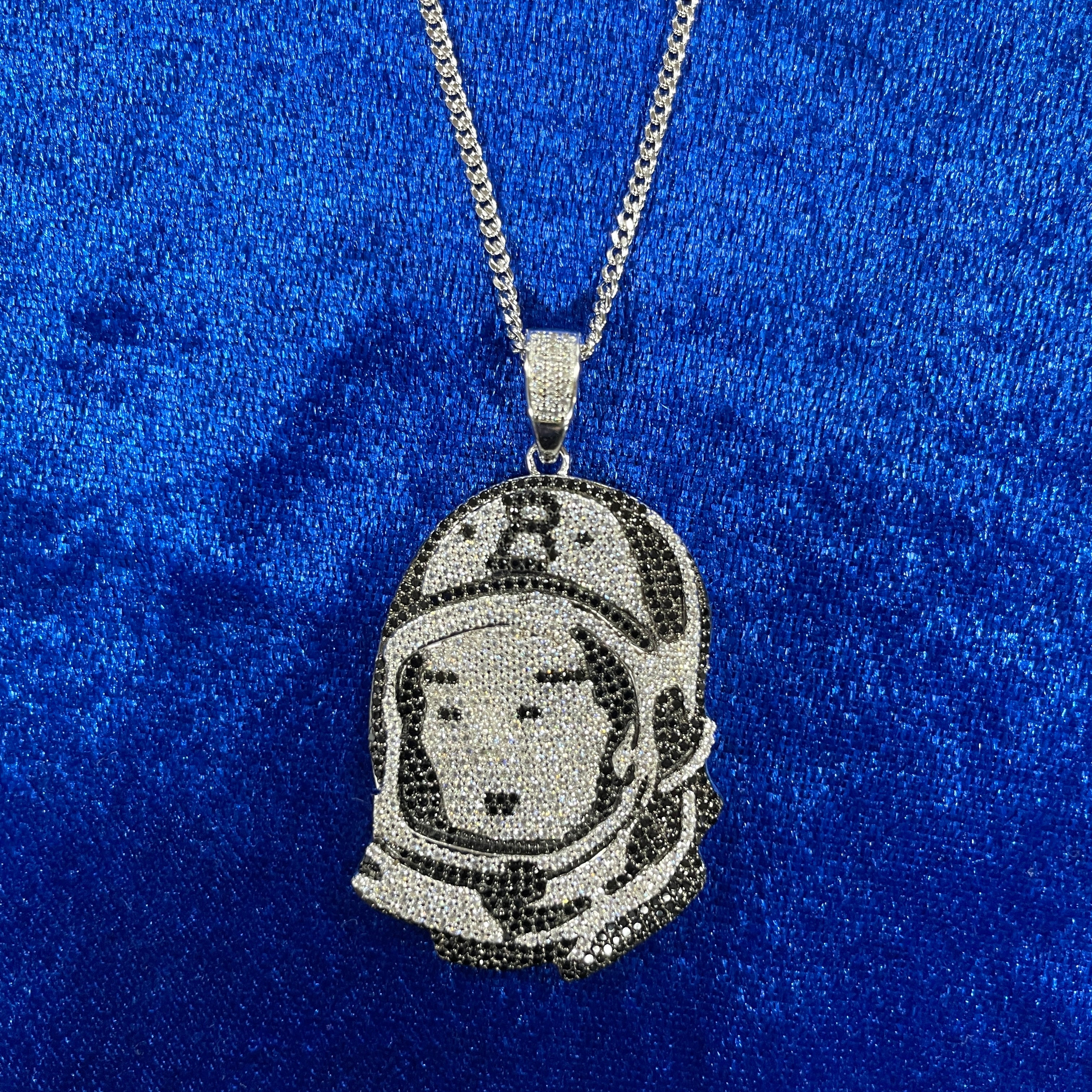 ASTRONAUT HELMET PENDANT S925