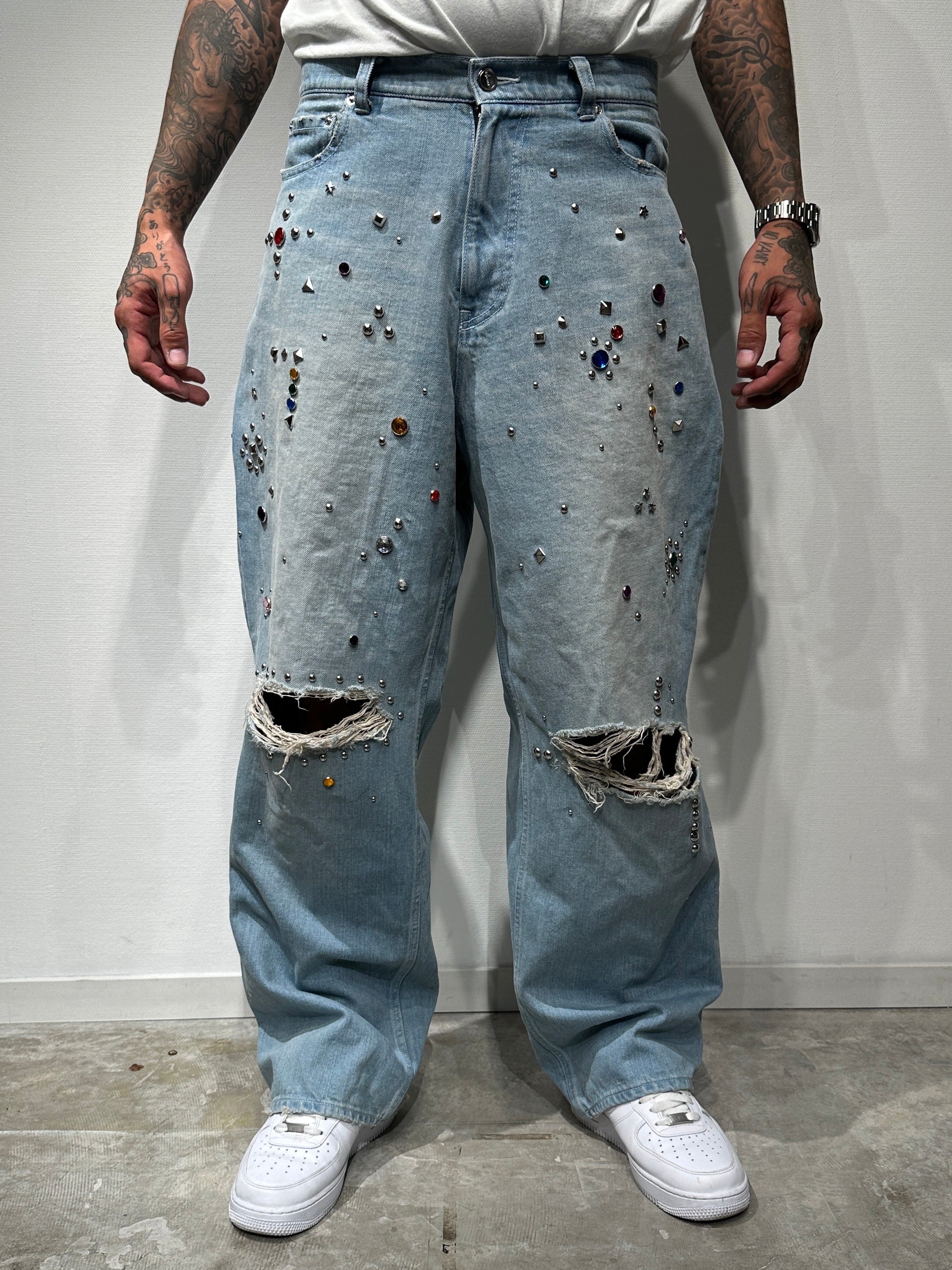 STUDS BUGGY DENIM PANTS